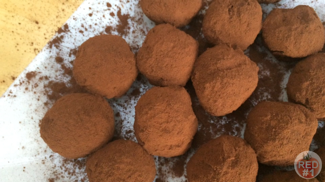 Chocolate truffles with mascarpone cheese
